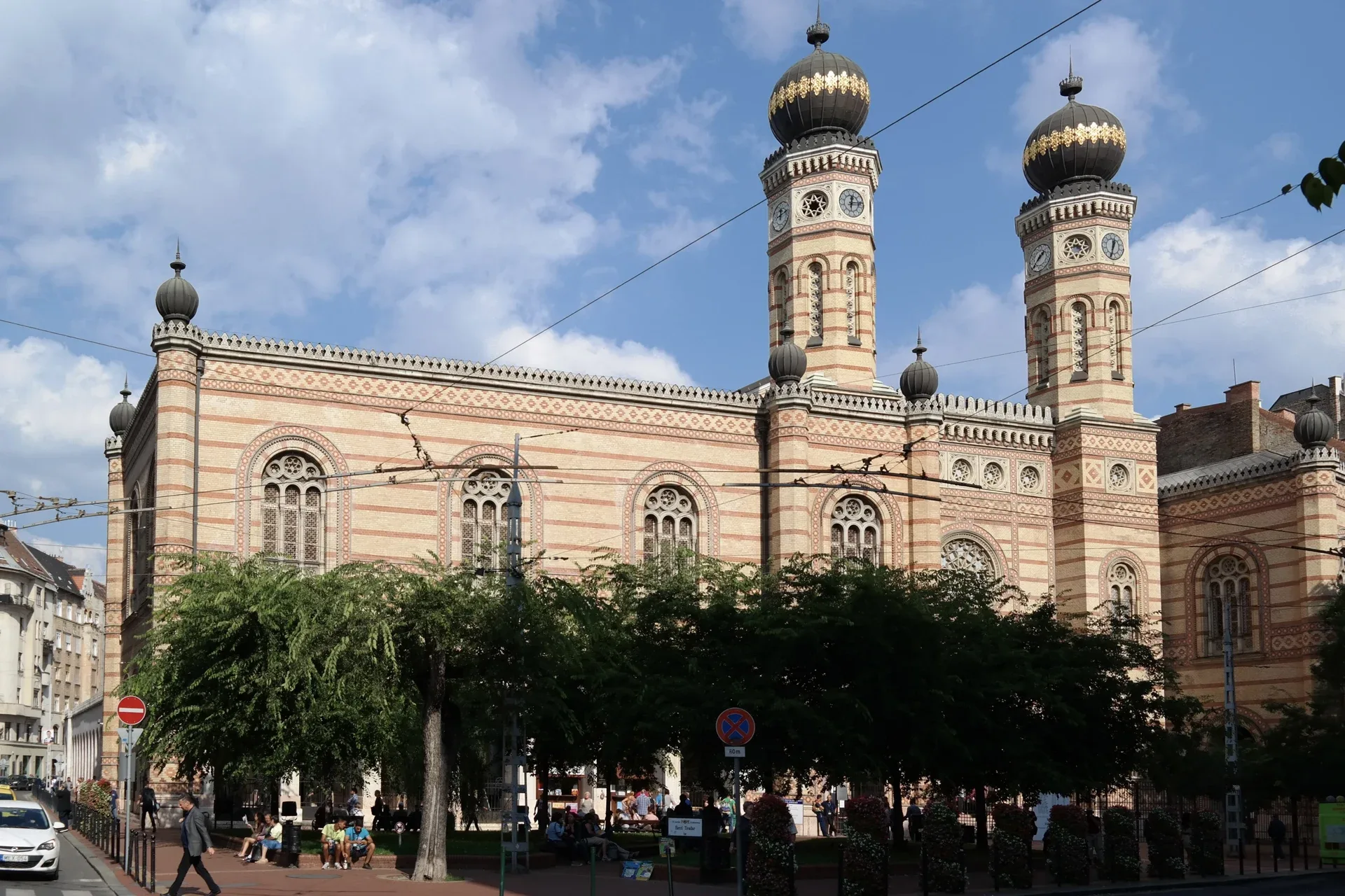 The two towers and façades of the Dohány Synagogue in Budapest, photographed in 2014.